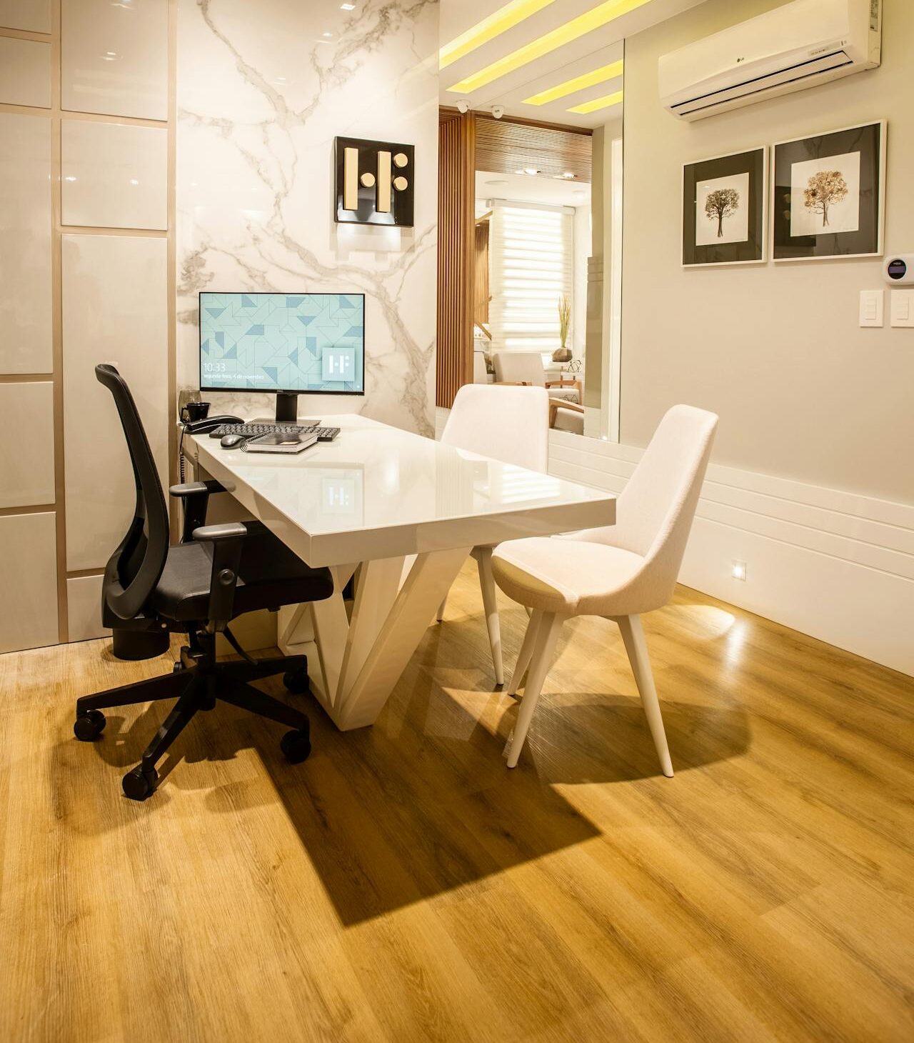 pexels-jonathanborba-3316924